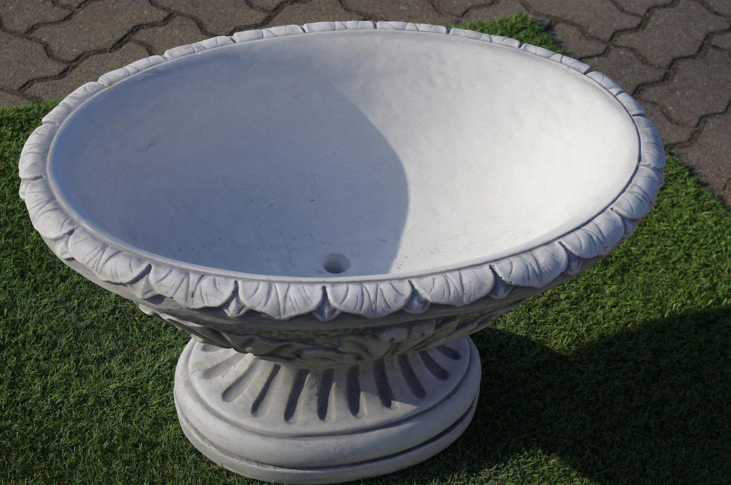 Ovale Pflanzschale Antik – XXL Pflanzkübel/Amphore, schwere Garten Deko, robust & wetterfest (124 kg)