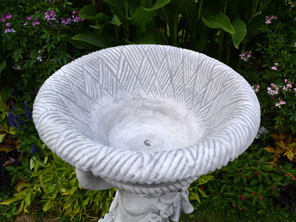 Gartenfigur Junge mit Pflanzschale – Steinguss, 107 cm, frostsicher & wetterfest, 13 L für Outdoor Deko